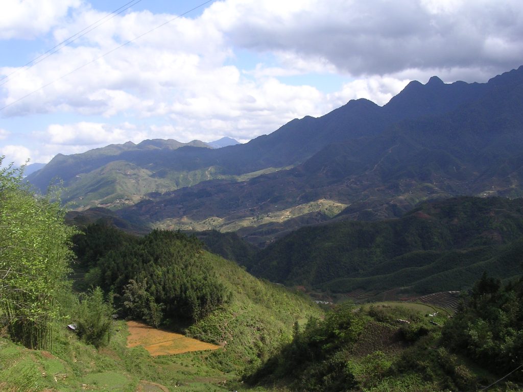 10 tip backpack for hiking vietnam